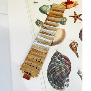 Vintage Wide Gold Tone Diamond-Pattern Panel Bracelet